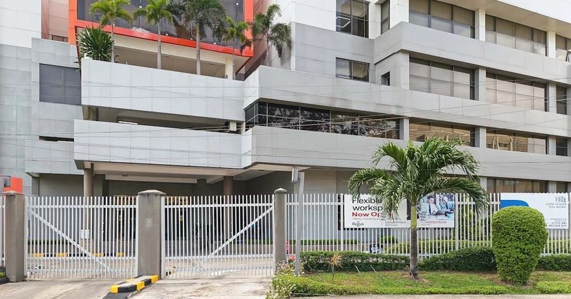 Entrance of Mansard Place, Bishop Aboyade Cole Street
